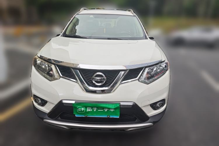 Used Nissan X-Trail 2014 2.5L CVT Luxury Edition 4WD Front