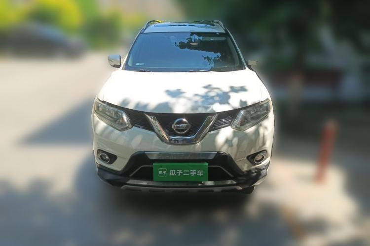 Used Nissan X-Trail 2014 2.5L CVT Luxury Edition 4WD Front