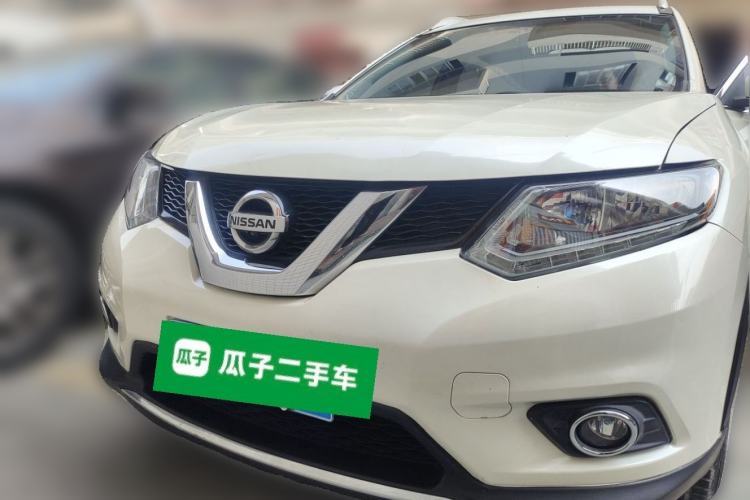 Used Nissan X-Trail 2014 2.5L CVT Luxury Edition 4WD Front