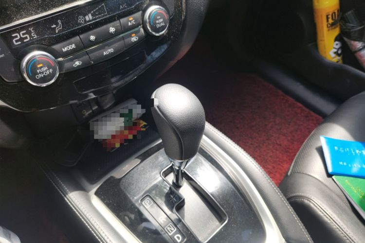 Used Nissan X-Trail 2014 2.0L CVT Comfort Edition 2WD Gear Lever