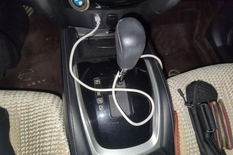 Used Nissan X-Trail 2014 2.5L CVT Leading Edition 4WD Gear Lever