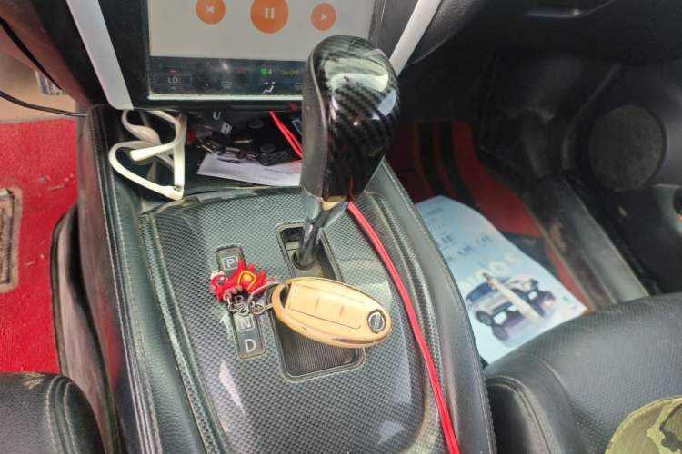Used Nissan X-Trail 2014 2.0L CVT Comfort Edition 2WD Gear Lever