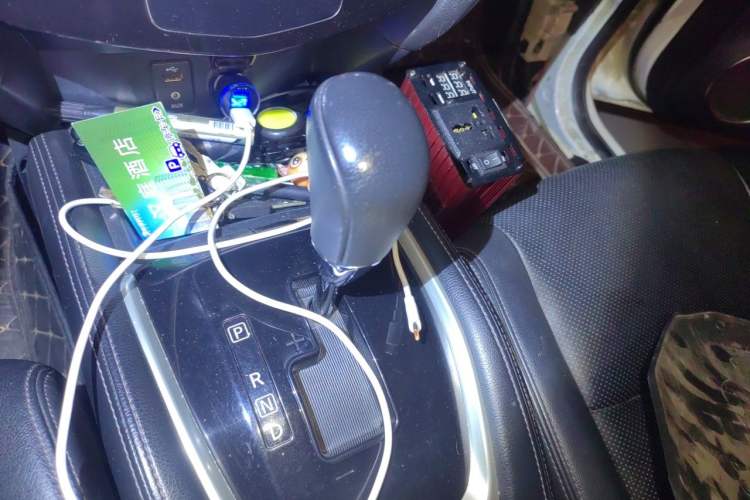 Used Nissan X-Trail 2014 2.5L CVT Luxury Edition 4WD Gear Lever