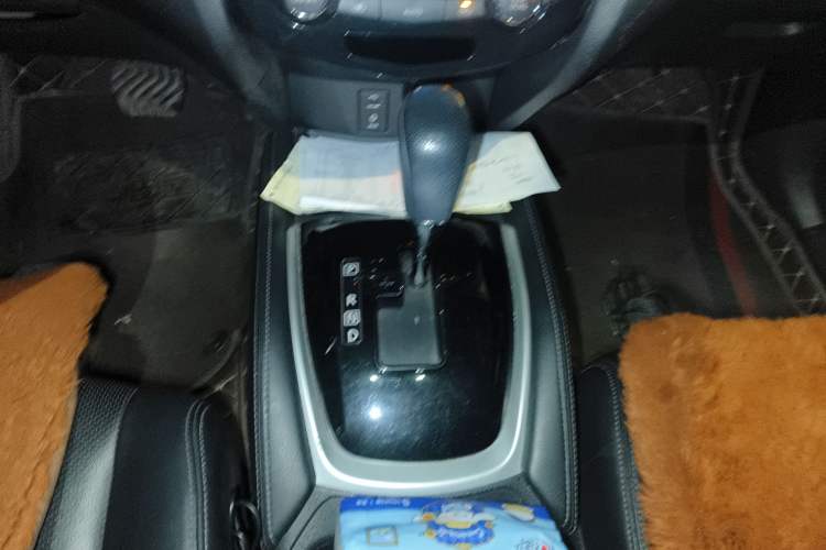 Used Nissan X-Trail 2014 2.0L CVT Comfort Edition 2WD Gear Lever