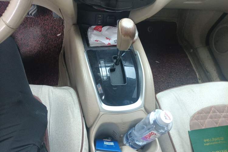 Used Nissan X-Trail 2014 2.0L CVT Smart Edition 2WD Gear Lever