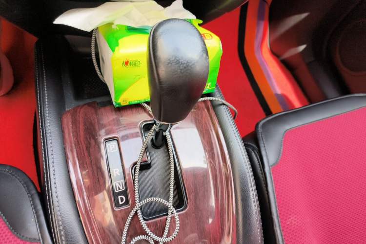 Used Nissan X-Trail 2014 2.0L CVT Comfort Edition 2WD Gear Lever