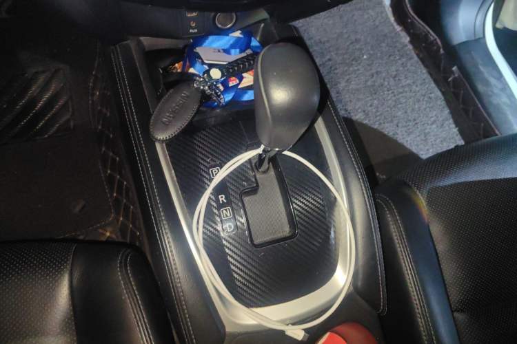 Used Nissan X-Trail 2014 2.5L CVT Leading Edition 4WD Gear Lever