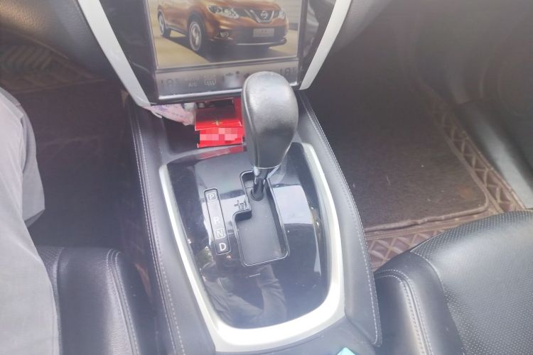 Used Nissan X-Trail 2014 2.0L CVT Comfort Edition 2WD Gear Lever