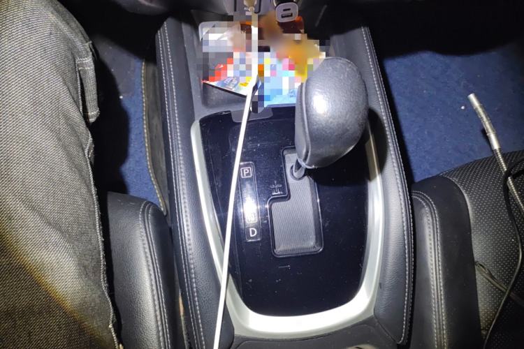 Used Nissan X-Trail 2014 2.5L CVT Luxury Edition 4WD Gear Lever