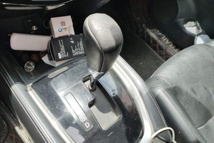 Used Nissan X-Trail 2014 2.5L CVT Luxury Edition 4WD Gear Lever