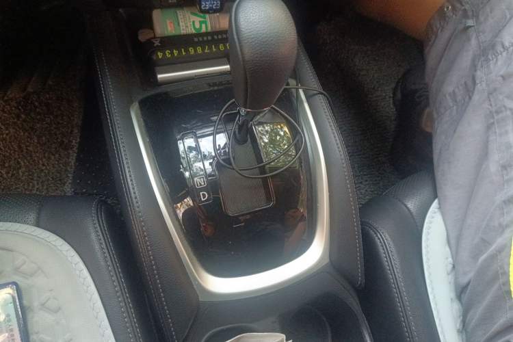Used Nissan X-Trail 2014 2.0L CVT Comfort Edition 2WD Gear Lever
