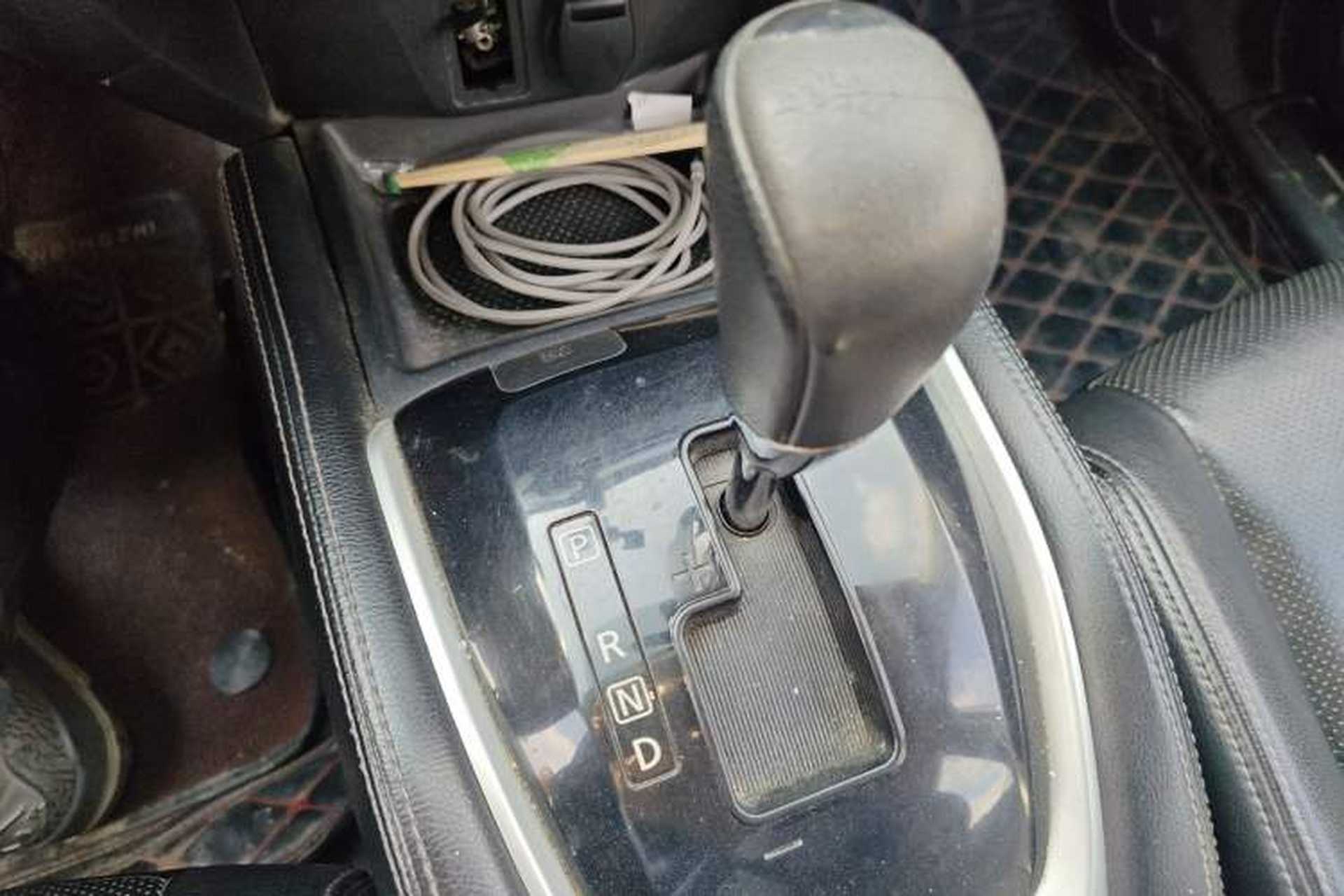 Used Nissan X-Trail 2014 2.5L CVT Ultimate Edition 4WD Gear Lever