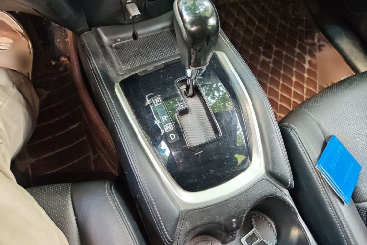 Used Nissan X-Trail 2014 2.0L CVT Smart Edition 2WD Gear Lever