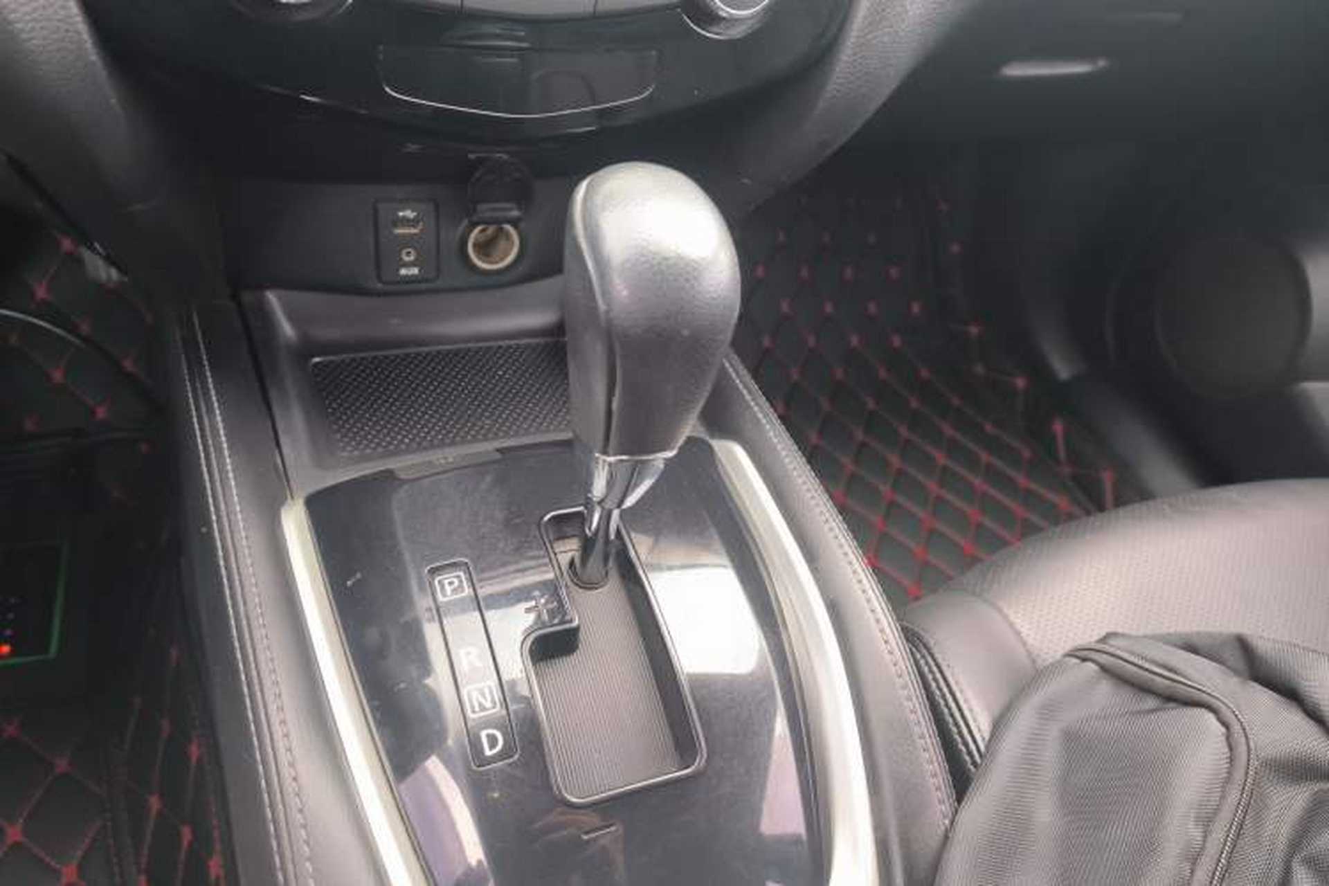 Used Nissan X-Trail 2014 2.0L CVT Comfort Edition 2WD Gear Lever