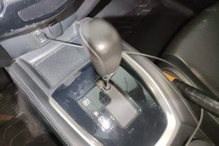 Used Nissan X-Trail 2014 2.0L CVT Comfort Edition 2WD Gear Lever