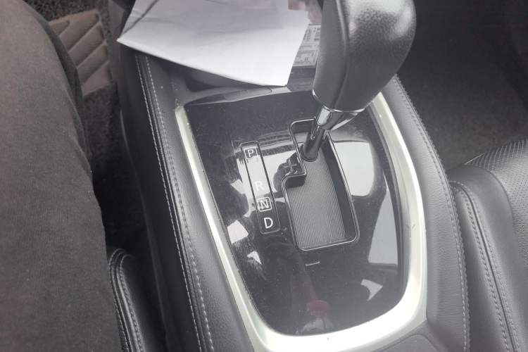 Used Nissan X-Trail 2014 2.5L CVT Luxury Edition 4WD Gear Lever