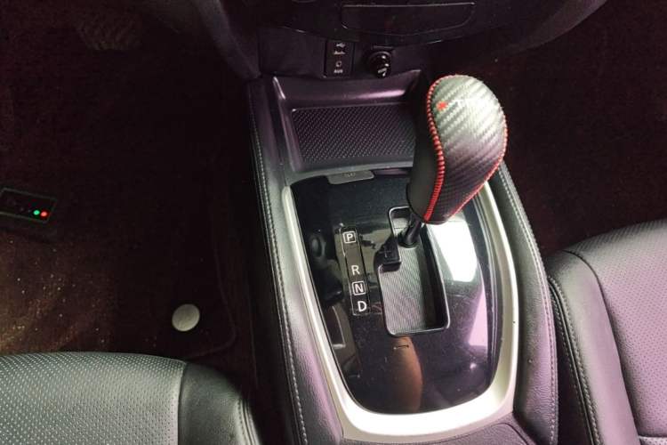 Used Nissan X-Trail 2014 2.0L CVT Comfort Edition 2WD Gear Lever