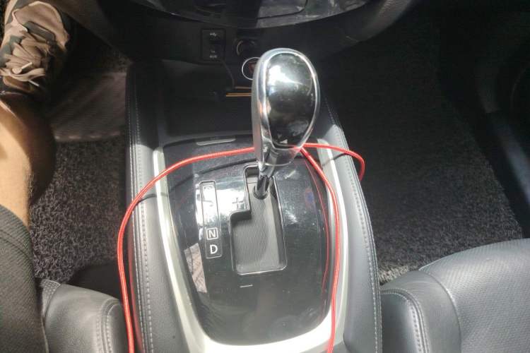 Used Nissan X-Trail 2014 2.0L CVT Comfort Edition 2WD Gear Lever