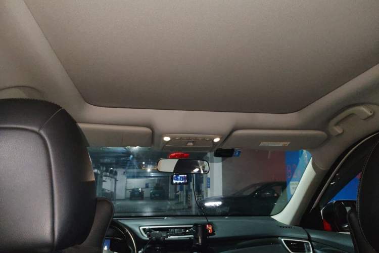 Used Nissan X-Trail 2014 2.5L CVT Luxury Edition 4WD Headliner