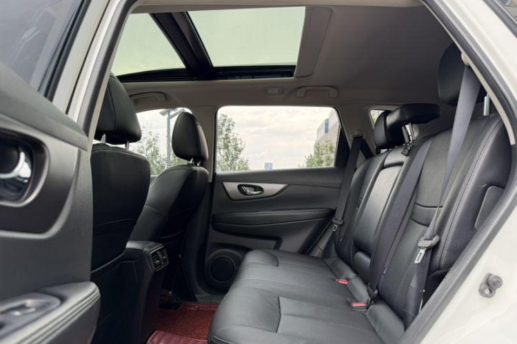 Used Nissan X-Trail 2014 2.0L CVT Comfort Edition 2WD Headliner