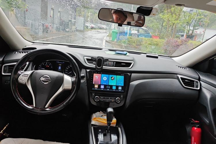 Used Nissan X-Trail 2014 2.0L CVT Comfort Edition 2WD Headliner