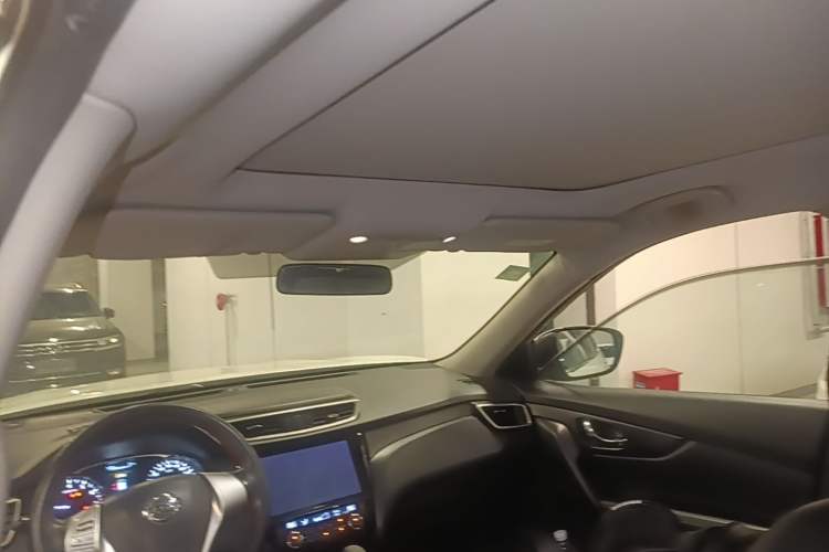 Used Nissan X-Trail 2014 2.0L CVT Comfort Edition 2WD Headliner