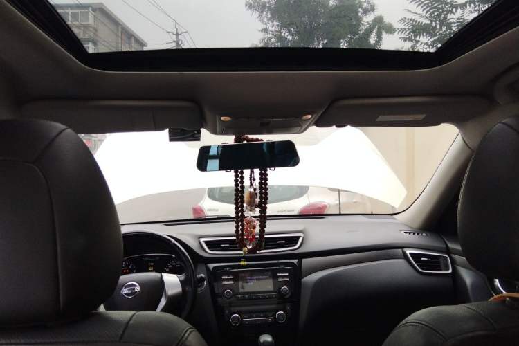 Used Nissan X-Trail 2014 2.0L CVT Comfort Edition 2WD Headliner