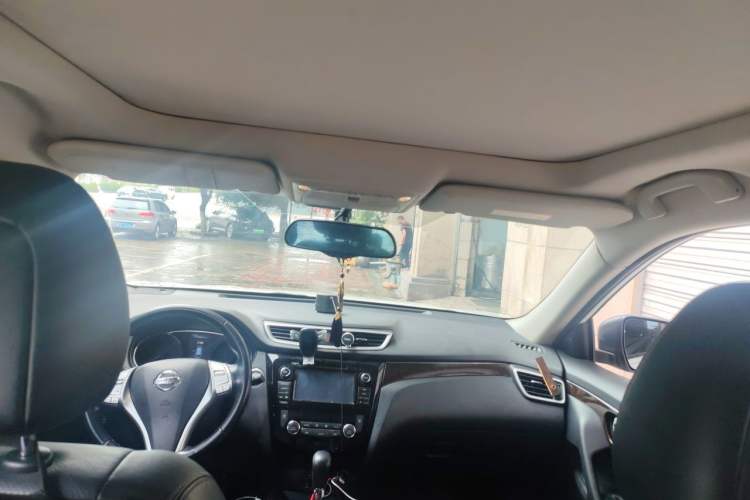 Used Nissan X-Trail 2014 2.5L CVT Ultimate Edition 4WD Headliner