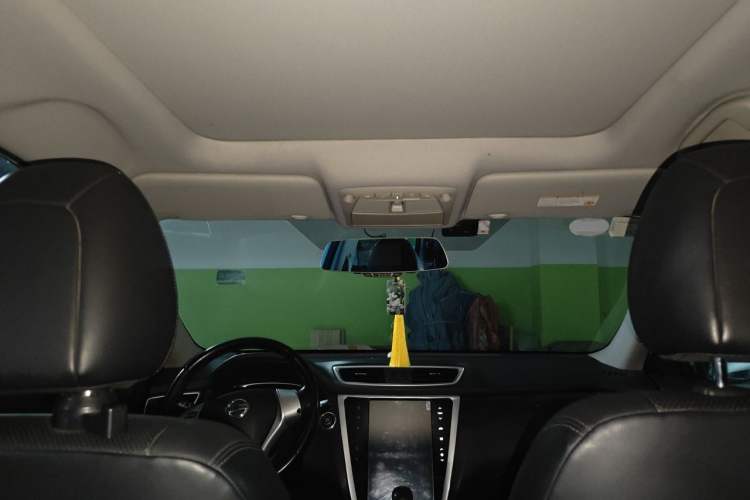 Used Nissan X-Trail 2014 2.5L CVT Luxury Edition 4WD Headliner