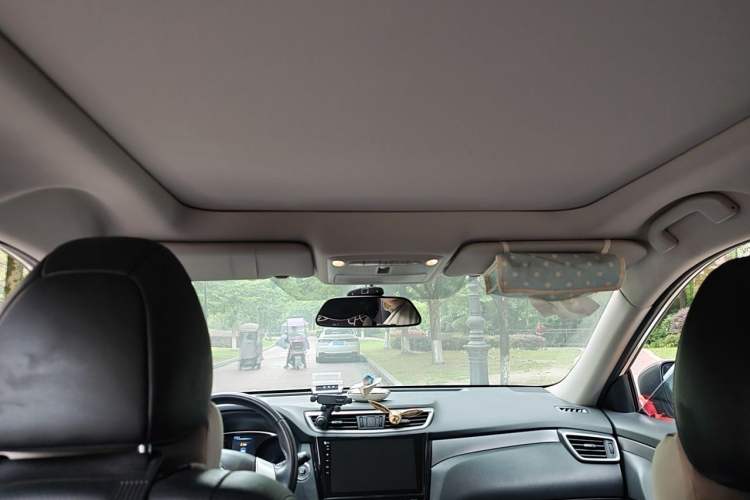 Used Nissan X-Trail 2014 2.0L CVT Comfort Edition 2WD Headliner