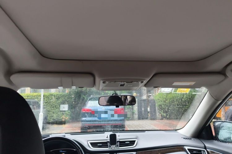 Used Nissan X-Trail 2014 2.5L CVT Ultimate Edition 4WD Headliner