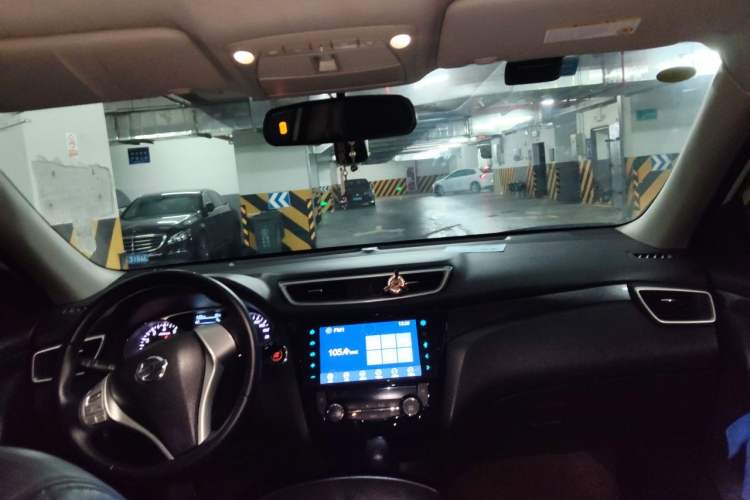 Used Nissan X-Trail 2014 2.5L CVT Luxury Edition 4WD Headliner