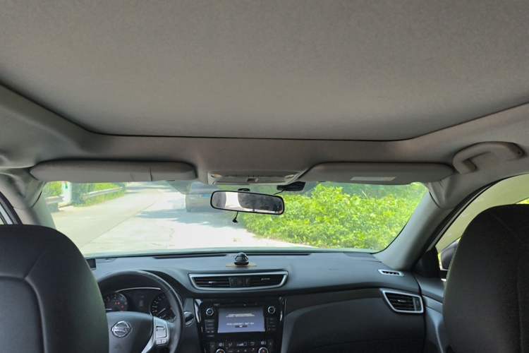 Used Nissan X-Trail 2014 2.0L CVT Smart Edition 2WD Headliner