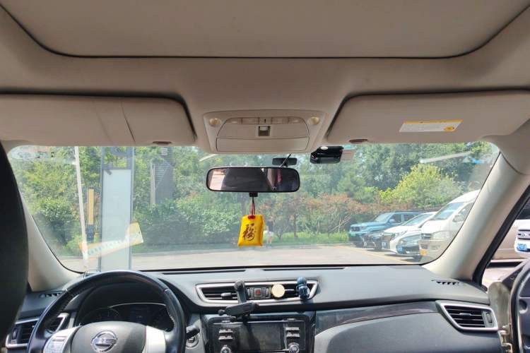 Used Nissan X-Trail 2014 2.5L CVT Luxury Edition 4WD Headliner