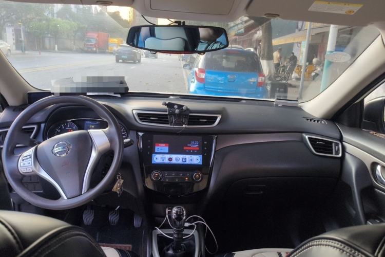 Used Nissan X-Trail 2014 2.0L Manual Fashion Edition 2WD Headliner