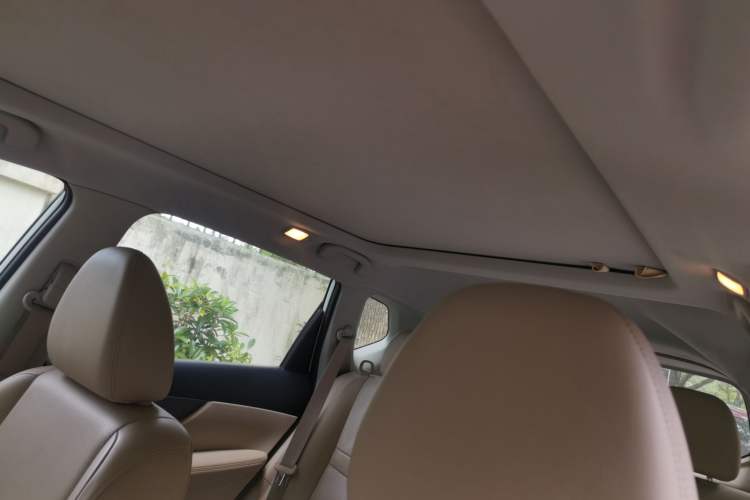 Used Nissan X-Trail 2014 2.0L CVT Comfort Edition 2WD Headliner