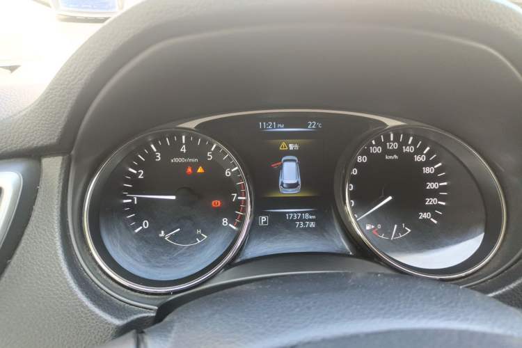 Used Nissan X-Trail 2014 2.5L CVT Leading Edition 4WD Instrument Cluster