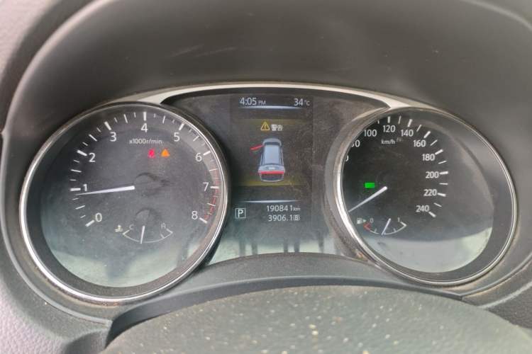 Used Nissan X-Trail 2014 2.0L CVT Comfort Edition 2WD Instrument Cluster