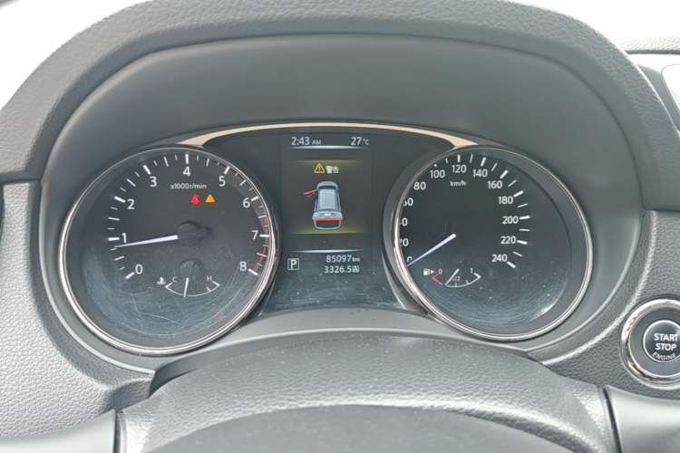Used Nissan X-Trail 2014 2.0L CVT Comfort Edition 2WD Instrument Cluster