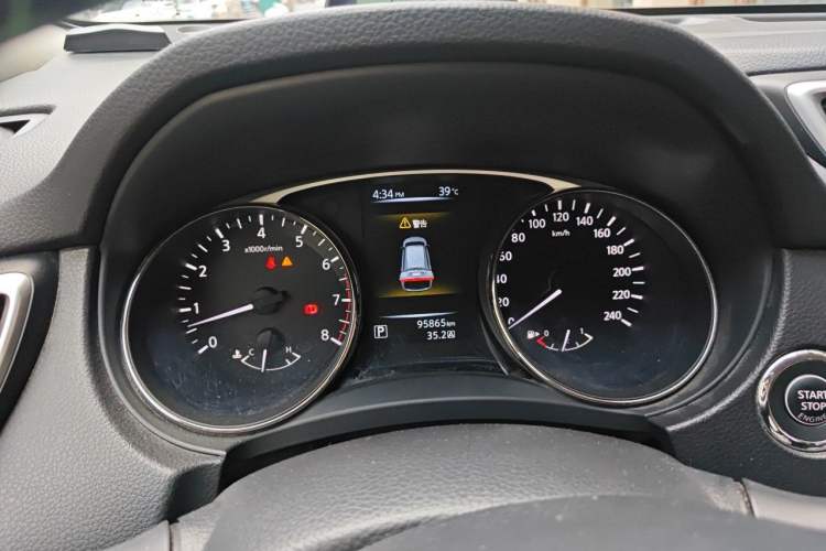Used Nissan X-Trail 2014 2.0L CVT Comfort Edition 2WD Instrument Cluster