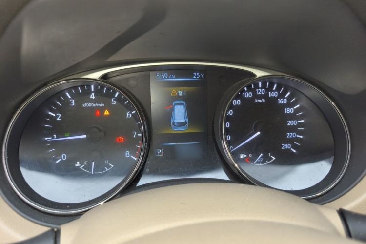 Used Nissan X-Trail 2014 2.5L CVT Leading Edition 4WD Instrument Cluster