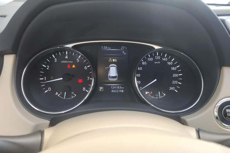 Used Nissan X-Trail 2014 2.5L CVT Luxury Edition 4WD Instrument Cluster