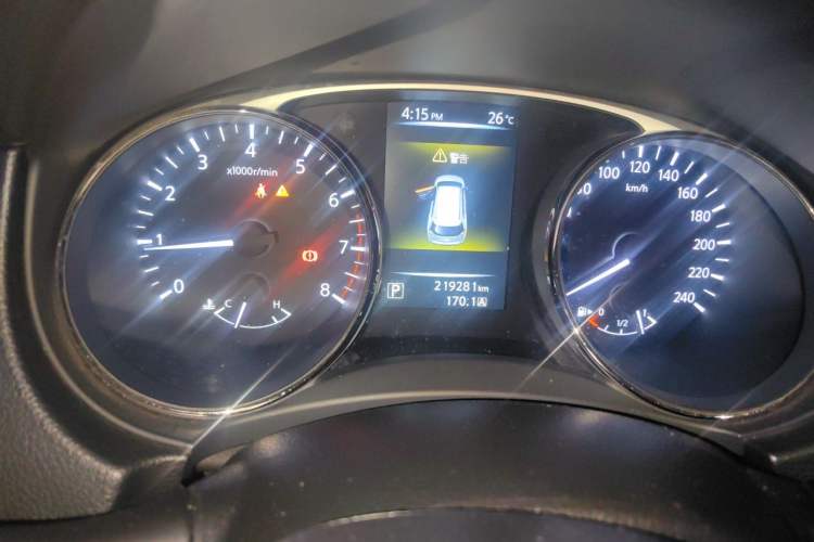 Used Nissan X-Trail 2014 2.5L CVT Leading Edition 4WD Instrument Cluster