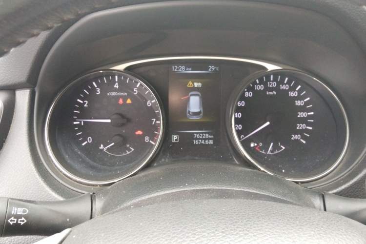 Used Nissan X-Trail 2014 2.0L CVT Comfort Edition 2WD Instrument Cluster