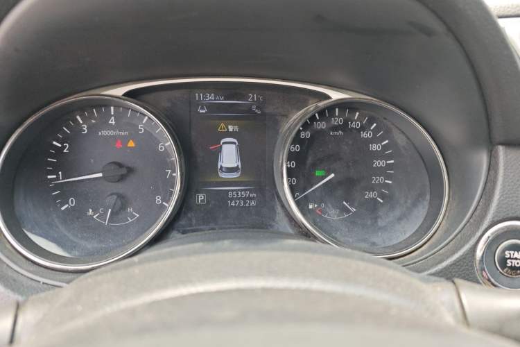 Used Nissan X-Trail 2014 2.5L CVT Luxury Edition 4WD Instrument Cluster