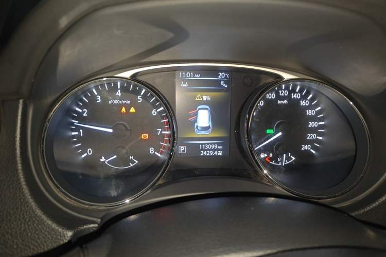 Used Nissan X-Trail 2014 2.5L CVT Luxury Edition 4WD Instrument Cluster