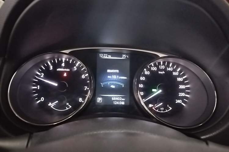 Used Nissan X-Trail 2014 2.0L CVT Comfort Edition 2WD Instrument Cluster