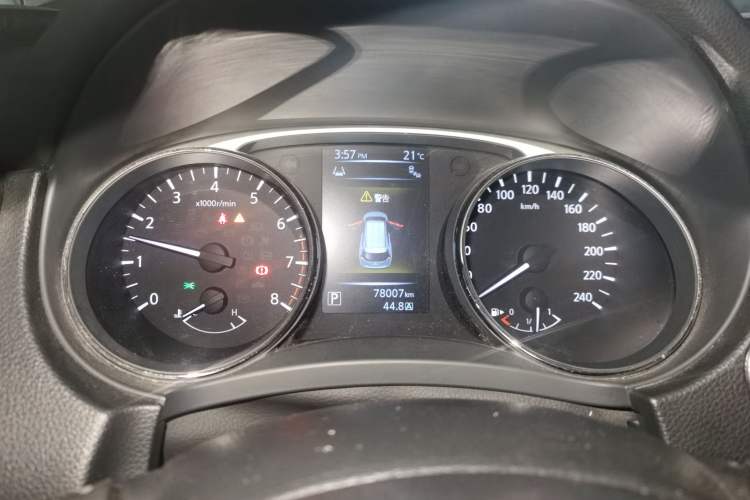 Used Nissan X-Trail 2014 2.5L CVT Luxury Edition 4WD Instrument Cluster