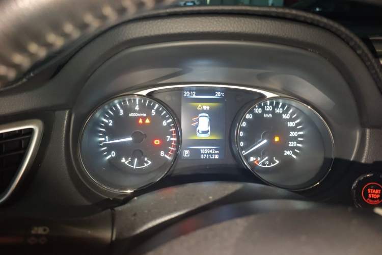 Used Nissan X-Trail 2014 2.0L CVT Comfort Edition 2WD Instrument Cluster