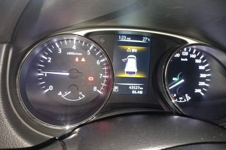 Used Nissan X-Trail 2014 2.0L CVT Comfort Edition 2WD Instrument Cluster
